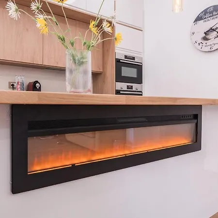 Parcheggio Privato 15 Minuti A Piedi Dalla Stazione Di Migliarina Apartamento *