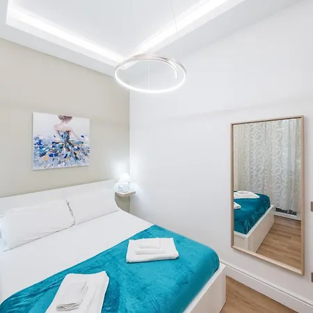 Parcheggio Privato 15 Minuti A Piedi Dalla Stazione Di Migliarina